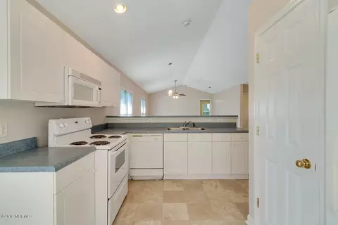 119 Holly Tree Ln, Hampstead, NC 28443 photo 9