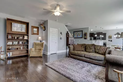 92 Hidden Bluff Trl, Hampstead, NC 28443 photo 12