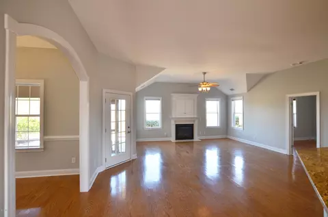 151 Castle Bay Dr, Hampstead, NC 28443 photo 5
