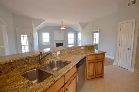 151 Castle Bay Dr, Hampstead, NC 28443 photo 12