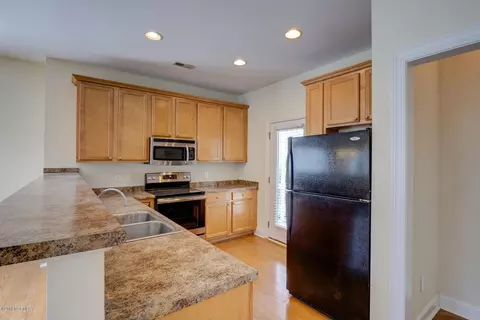 101 Phoebee Ct, Hampstead, NC 28443 photo 9