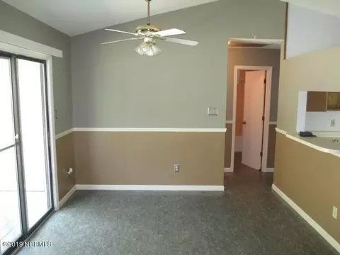 110 Pine Needle Dr, Hubert, NC 28539 photo 6