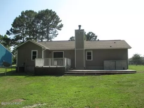110 Pine Needle Dr, Hubert, NC 28539 photo 2