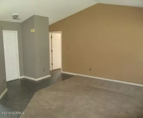 110 Pine Needle Dr, Hubert, NC 28539 photo 7
