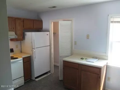 110 Pine Needle Dr, Hubert, NC 28539 photo 9