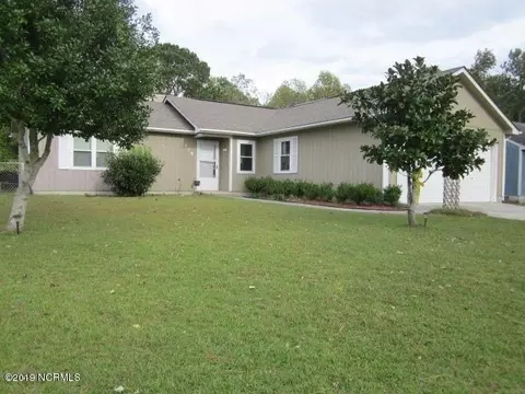 110 Pine Needle Dr, Hubert, NC 28539 photo 1
