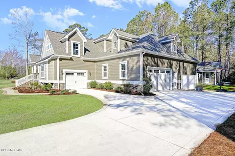 435 Iris Way, Hampstead, NC 28443 photo 2