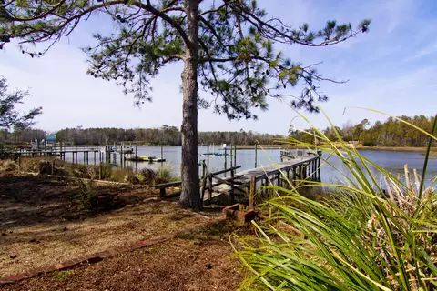 228 Olde Point Loop, Hampstead, NC 28443 photo 4