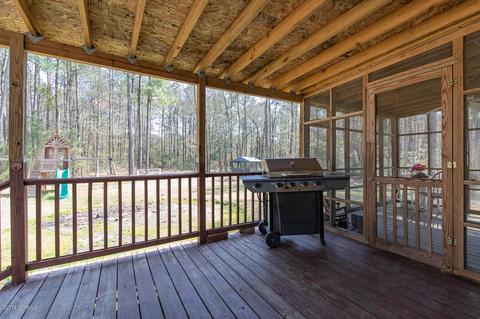 413 Davis Rd, Richlands, NC 28574 photo 15
