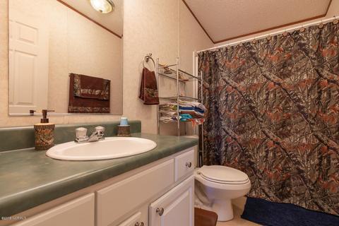 413 Davis Rd, Richlands, NC 28574 photo 13