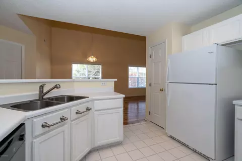 617 Sloop Pointe Ln, Kure Beach, NC 28449 photo 8