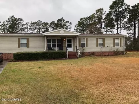 104 Yew Ct, Hubert, NC 28539 photo 1