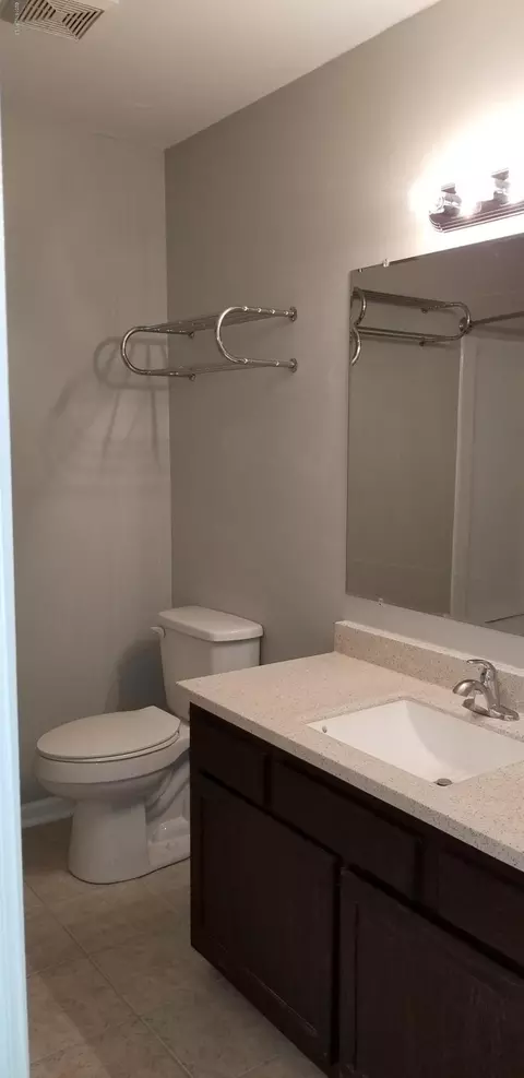 709 Covington Ct, Hubert, NC 28539 photo 7