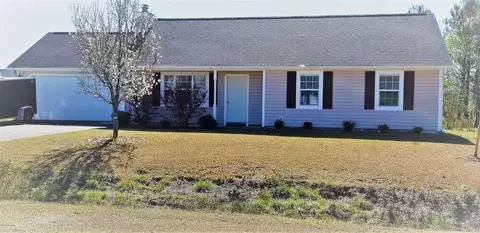 709 Covington Ct, Hubert, NC 28539 photo 1