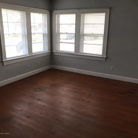 360 E 3rd St, Ayden, NC 28513 photo 8