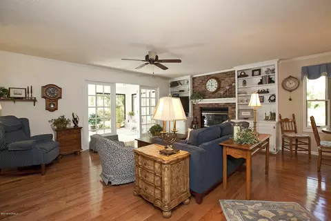 646 Sawgrass Rd, Hampstead, NC 28443 photo 17