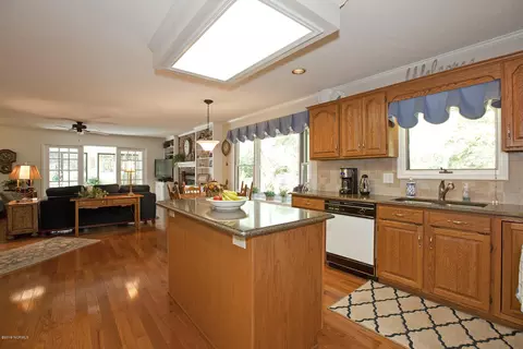 646 Sawgrass Rd, Hampstead, NC 28443 photo 12