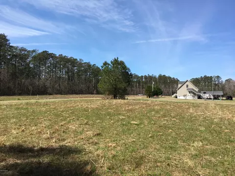 165 Becton Ave, Havelock, NC 28532 photo 3