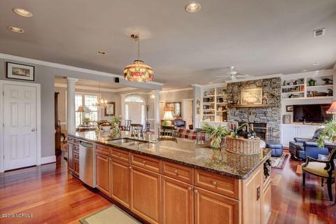 318 Creekview Dr, Hampstead, NC 28443 photo 17