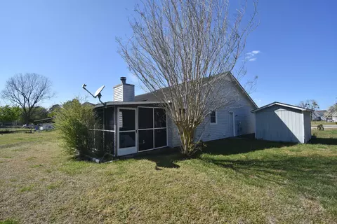 303 Meadowinds Dr, New Bern, NC 28560 photo 7