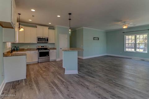 106 Lands End Ct, Hampstead, NC 28443 photo 6