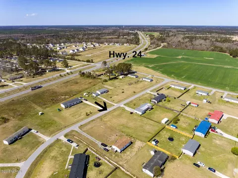 107 Patsy Ln, Hubert, NC 28539 photo 3