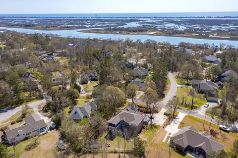 2004 Oyster Catcher Dr, Hampstead, NC 28443 photo 4