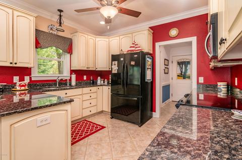 74 Hannah Dr, Chocowinity, NC 27817 photo 6