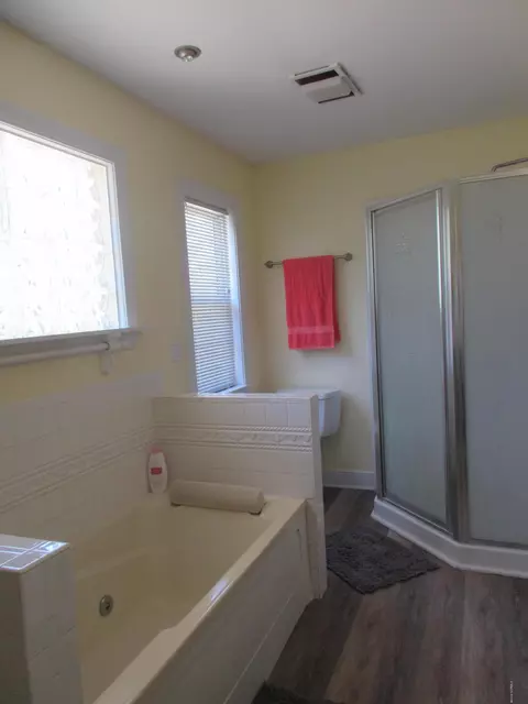 830 Swan Point Rd, Washington, NC 27889 photo 4