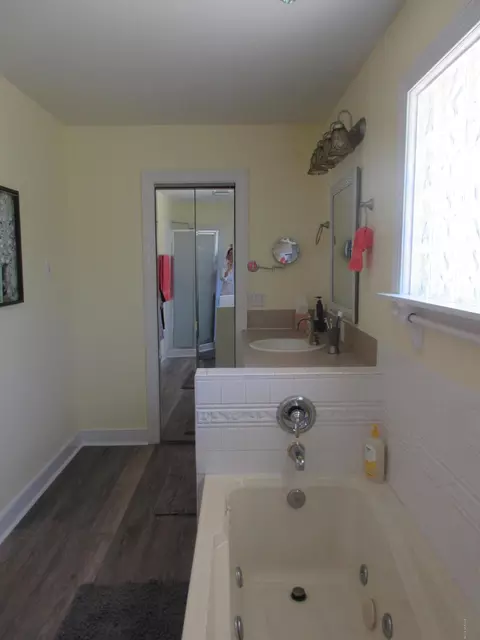 830 Swan Point Rd, Washington, NC 27889 photo 5