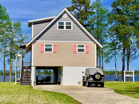 305 Portside Dr, Chocowinity, NC 27817 photo 1
