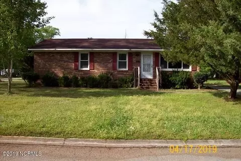 786 Prosperity Dr, Wallace, NC 28466 photo 1
