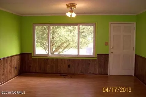 786 Prosperity Dr, Wallace, NC 28466 photo 3