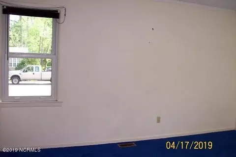 786 Prosperity Dr, Wallace, NC 28466 photo 8