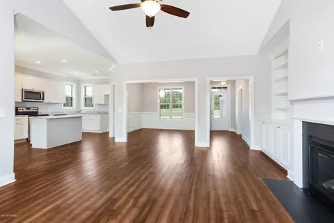 63 Sir Walter Ct, Hampstead, NC 28443 photo 6