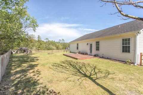 89 Edward Teach Ct, Hampstead, NC 28443 photo 15