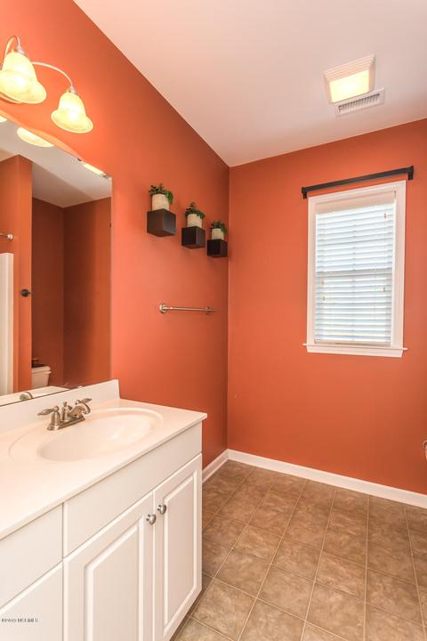 89 Edward Teach Ct, Hampstead, NC 28443 photo 8