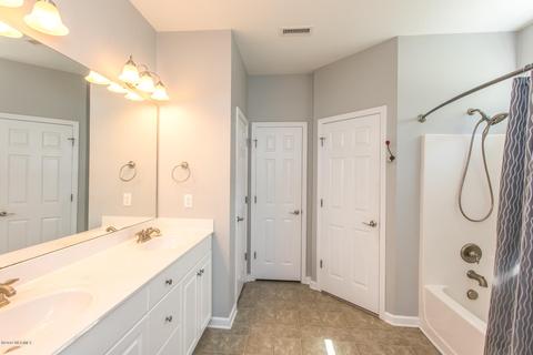 89 Edward Teach Ct, Hampstead, NC 28443 photo 11