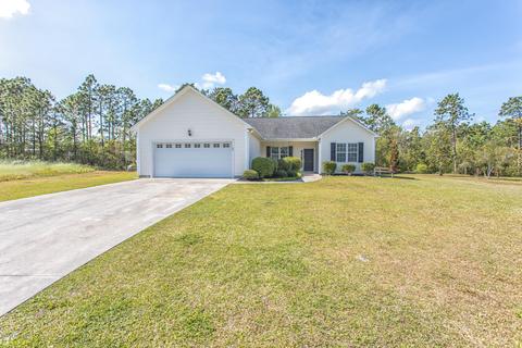 89 Edward Teach Ct, Hampstead, NC 28443 photo 1