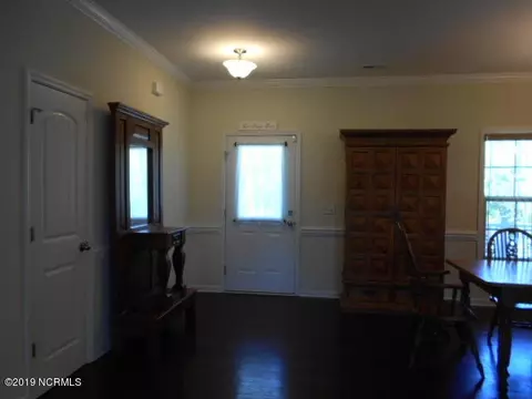 403 Lakeview Dr, Hampstead, NC 28443 photo 2