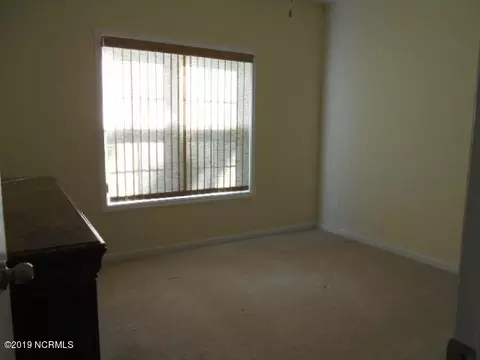 403 Lakeview Dr, Hampstead, NC 28443 photo 13
