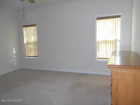403 Lakeview Dr, Hampstead, NC 28443 photo 10