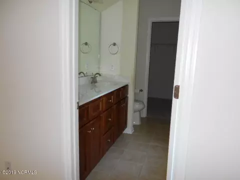 403 Lakeview Dr, Hampstead, NC 28443 photo 12