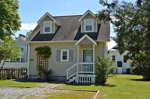 902 First Ave, Oriental, NC 28571 photo 1