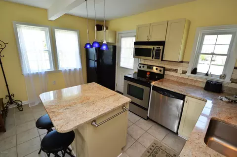 902 First Ave, Oriental, NC 28571 photo 10