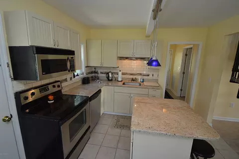 902 First Ave, Oriental, NC 28571 photo 9