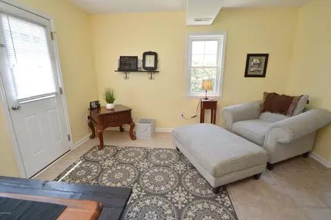 902 First Ave, Oriental, NC 28571 photo 12