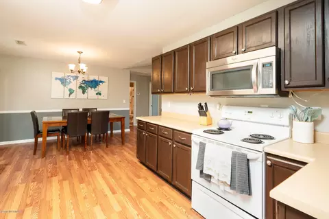 147 Marcil Ln, Hampstead, NC 28443 photo 9