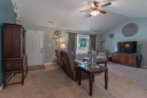 141 Marcil Ln, Hampstead, NC 28443 photo 11