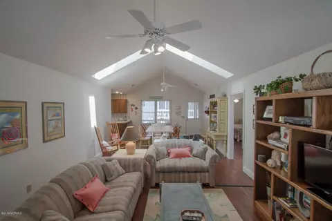 413 35th St, Sunset Beach, NC 28468 photo 7